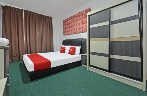 Kampung Kijing Hotel | OYO 90631 Syahirah Hotel