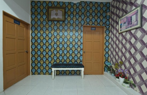 Kampung Kijing Hotel | OYO 90631 Syahirah Hotel
