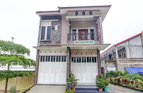 Kejajar Hotel | OYO 90687 Maharatu Homestay