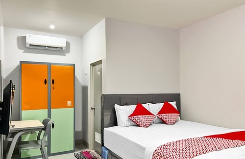 Tangerang Hotel | OYO 90708 Kbr Home