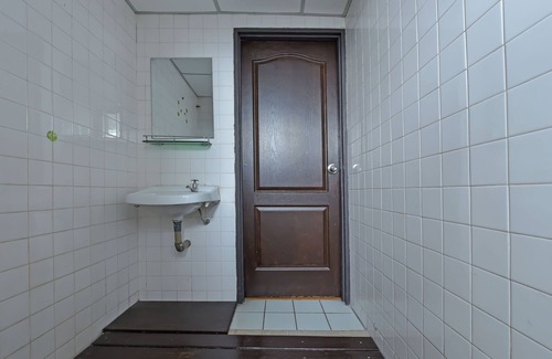 Malacca City Hotel | OYO 90763 Chalet Teratak Tuan Muda