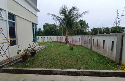 Gubeng Hotel | OYO 90782 Juwingan Syariah 3
