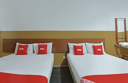 Bukit Indah Hotel | OYO 90794 Maple Hotel