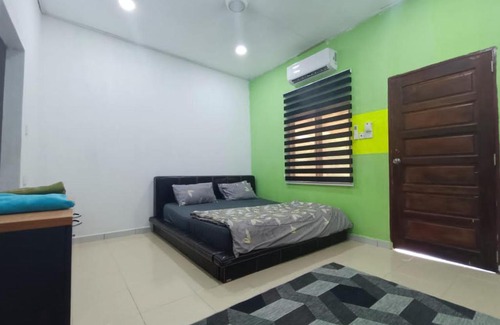 Kampung Telong Hotel | OYO 90799 Sharhan Residence