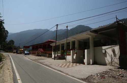 Kharsali Hotel | OYO 90802 Hotel Kailasha