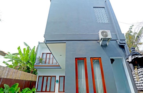 Umalas Hotel | OYO 90854 Loka Anyar Guest House