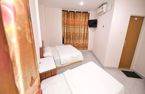 Bukit Kecil Hotel | OYO 90902 Hotel Desa Murni