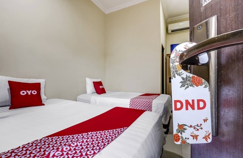 Pati Hotel | OYO 90927 Homestay Tentrem 2
