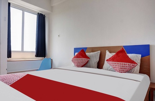 Cikarang Hotel | OYO 91045 Tower Mahakam By Toha Room
