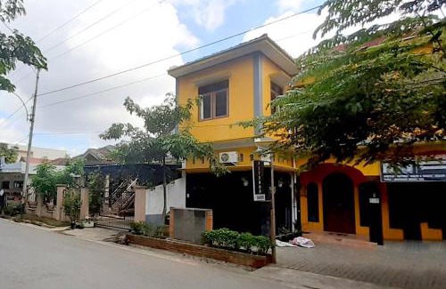 Pontianak Hotel | OYO 91051 Penginapan Pondok Ratu 354