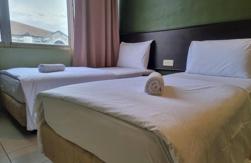 Bandar Baru Salak Tinggi Hotel | OYO 91185 Dancenter Sepang