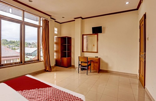 Samarinda Hotel | OYO 91862 Hotel Hayani