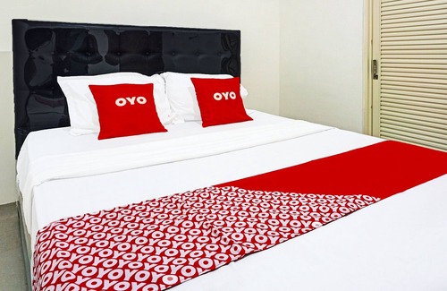 Madiun Hotel | OYO 92007 Mutiara Serayu Syariah
