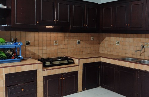 Tetebatu Hotel | OYO 92098 Kost Orange Syariah