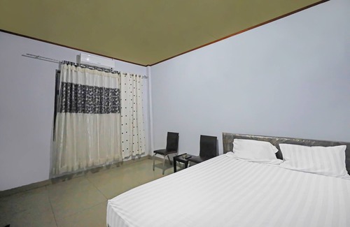 Makassar Hotel | OYO 92230 Penginapan Metro Parepare