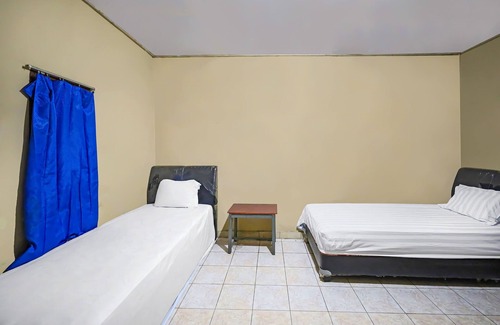 Makassar Hotel | OYO 92230 Penginapan Metro Parepare