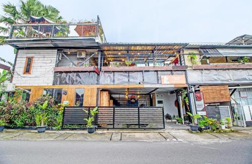 Sleman Hotel | OYO 92256 Sentosa Residence