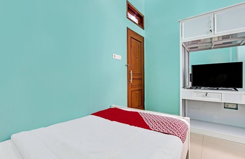 Cilacap Hotel | OYO 92294 Amole Homestay Syariah