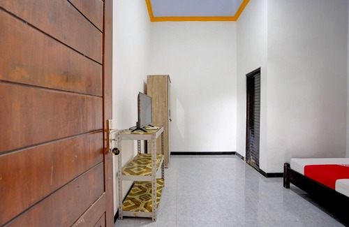 Banyuwangi Hotel | OYO 92848 Tri D Homestay Syariah