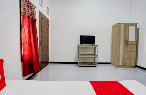 Banyuwangi Hotel | OYO 92848 Tri D Homestay Syariah