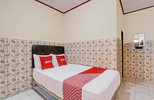 Pakem Hotel | OYO 92884 Agustha Homestay