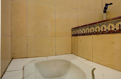 Gresik Hotel | OYO 92903 Barokah Hotel Syariah