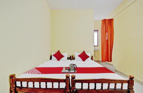 Alwaye Hotel | OYO 93077 Anna Rooms Ac & Non Ac