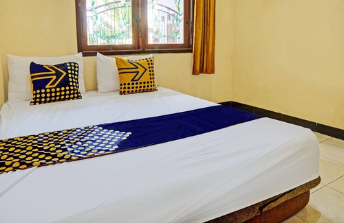 Gresik Hotel | OYO 93107 Homestay H Syarif Syariah – Bandar Gresik