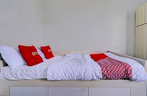 Cikampek Hotel | OYO 93328 Graha Citra Syariah