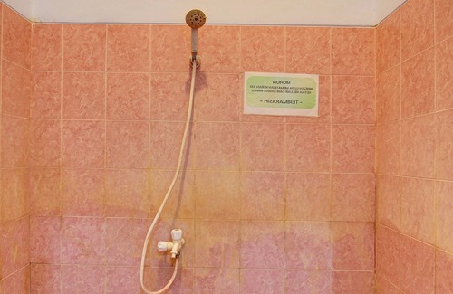 Pekalongan Hotel | OYO 93360 Wisma Subur Syariah