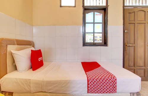Pekalongan Hotel | OYO 93360 Wisma Subur Syariah