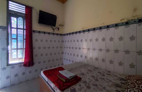 Pleret Hotel | OYO 93395 Pondok Wisata Sekar KemuningNearWonogondang Camp (Bumi Perkemahan Wonogondang)
