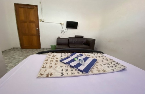Tanjung Uncang Hotel | OYO 93397 Hotel California