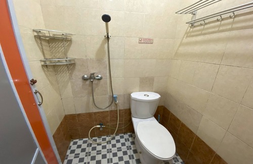 Tanjung Uncang Hotel | OYO 93397 Hotel California
