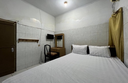 Tetebatu Hotel | OYO 93429 Pondok Surya Near Fakultas Teknik Unhas Gowa