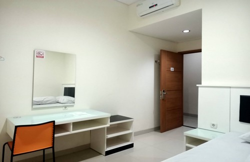 Parepare Hotel | OYO 93538 Millow Kost Near Gedung Rektorat IAIN PAREPARE