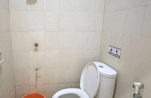 Sidoarjo Hotel | OYO 93643 Hidayah Homestay Syariah