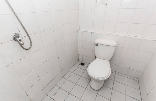 Pemalang Hotel | OYO 93645 Akasia Budget