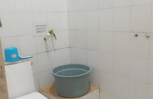 Kemang Hotel | OYO 93663 Penginapan Otw
