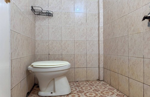 Tetebatu Hotel | OYO 93848 Kost Reski 1 Near Pasar Rakyat Limbung
