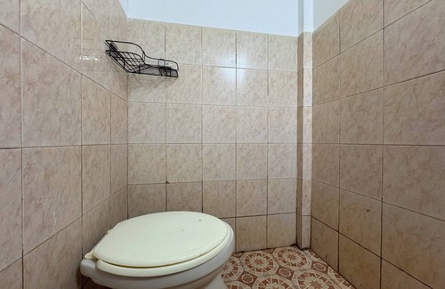 Tetebatu Hotel | OYO 93848 Kost Reski 1 Near Pasar Rakyat Limbung