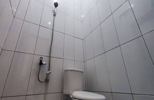 Wonosari Hotel | OYO 93867 Minso Inn Sepanjang
