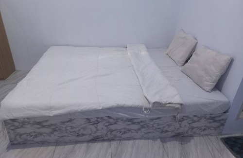 Slawi Hotel | OYO 93900 Guest House Cinta Damai