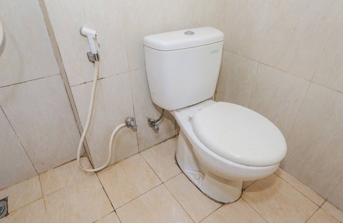 Depok Hotel | OYO 93948 Bunda Rachma Rooms