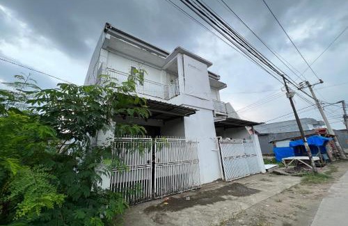 Tetebatu Hotel | OYO 93953 Kost Tamara Near Kantor Desa Sengka