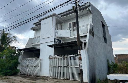 Tetebatu Hotel | OYO 93953 Kost Tamara Near Kantor Desa Sengka