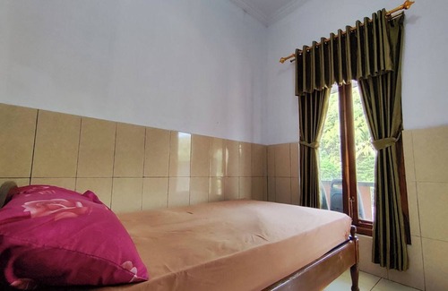 Wonosari Hotel | OYO 94016 Homestay Baronsari