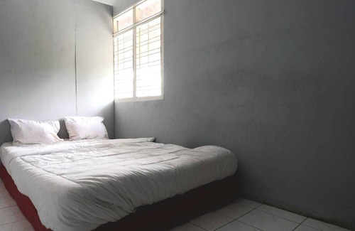 Ujungberung Hotel | OYO 94206 Pondok Zalsha