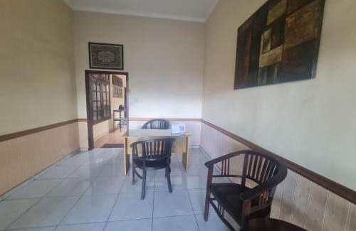 Asrikaton Hotel | OYO 94628 Arjuna Guest House Syariah