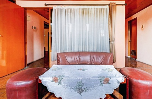 Colomadu Hotel | OYO 94697 Hotel Amanah Sejahtera